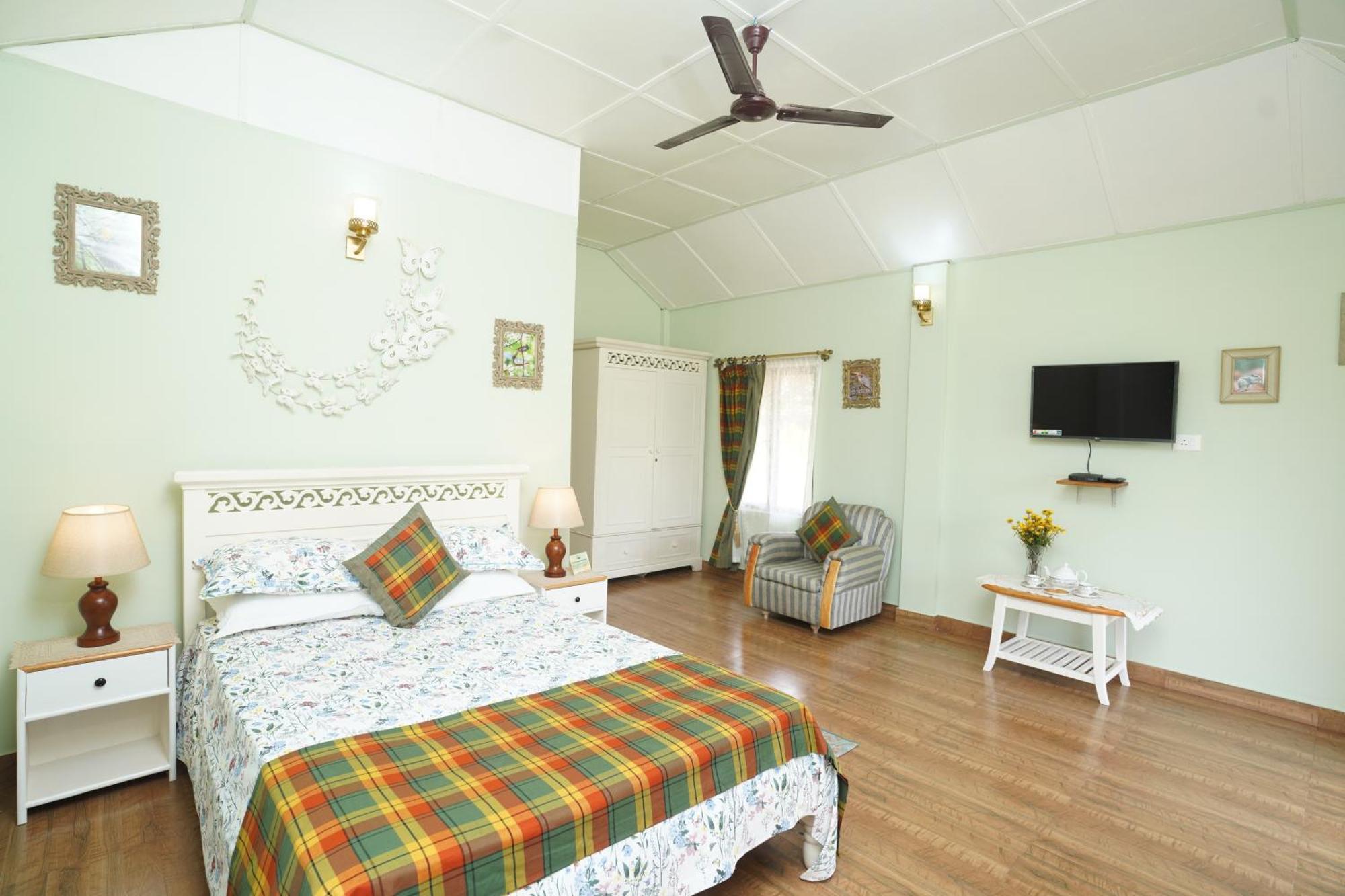 Sunshine Farms And Resort *