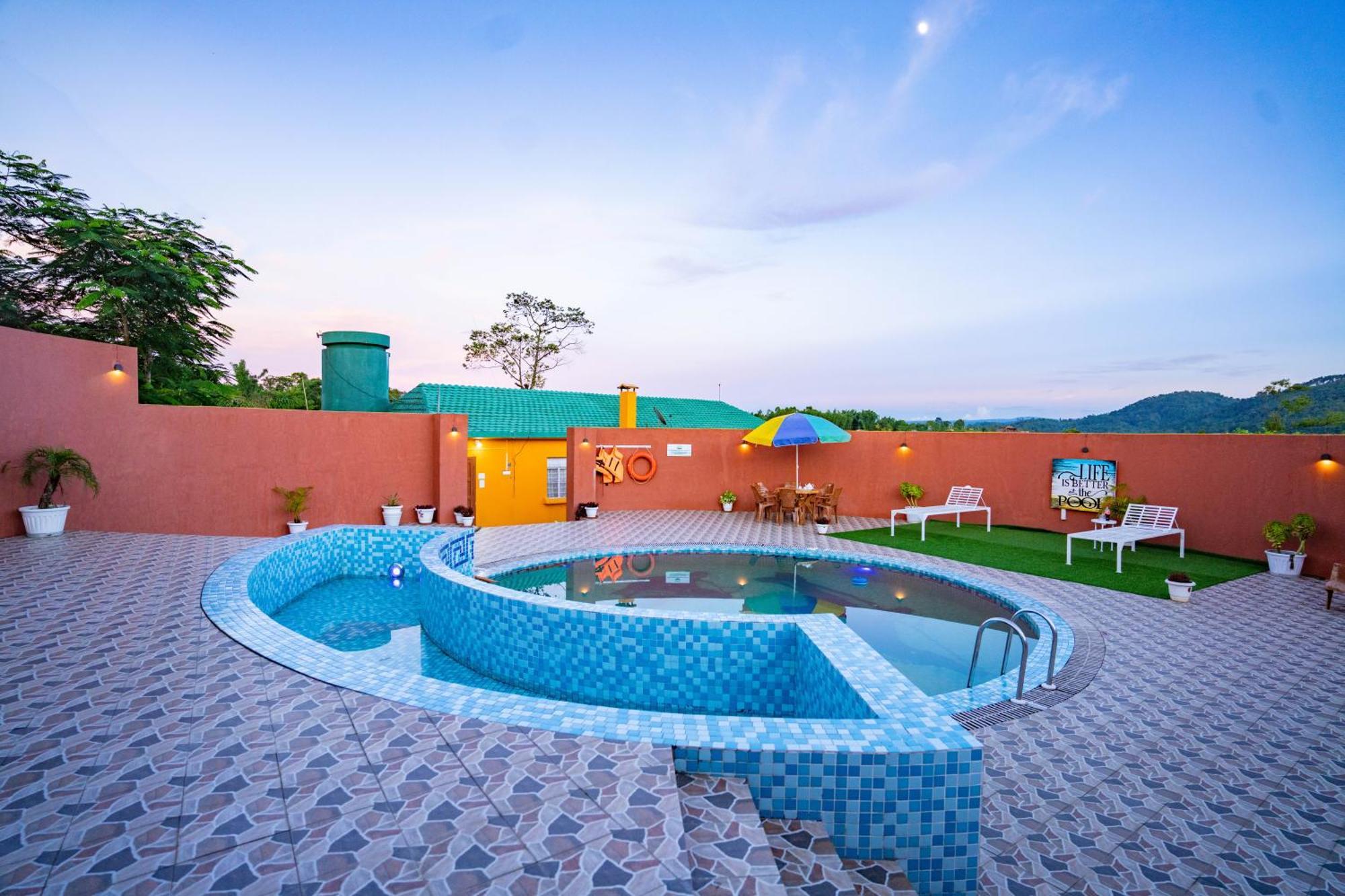 Resort Sunshine Farms And