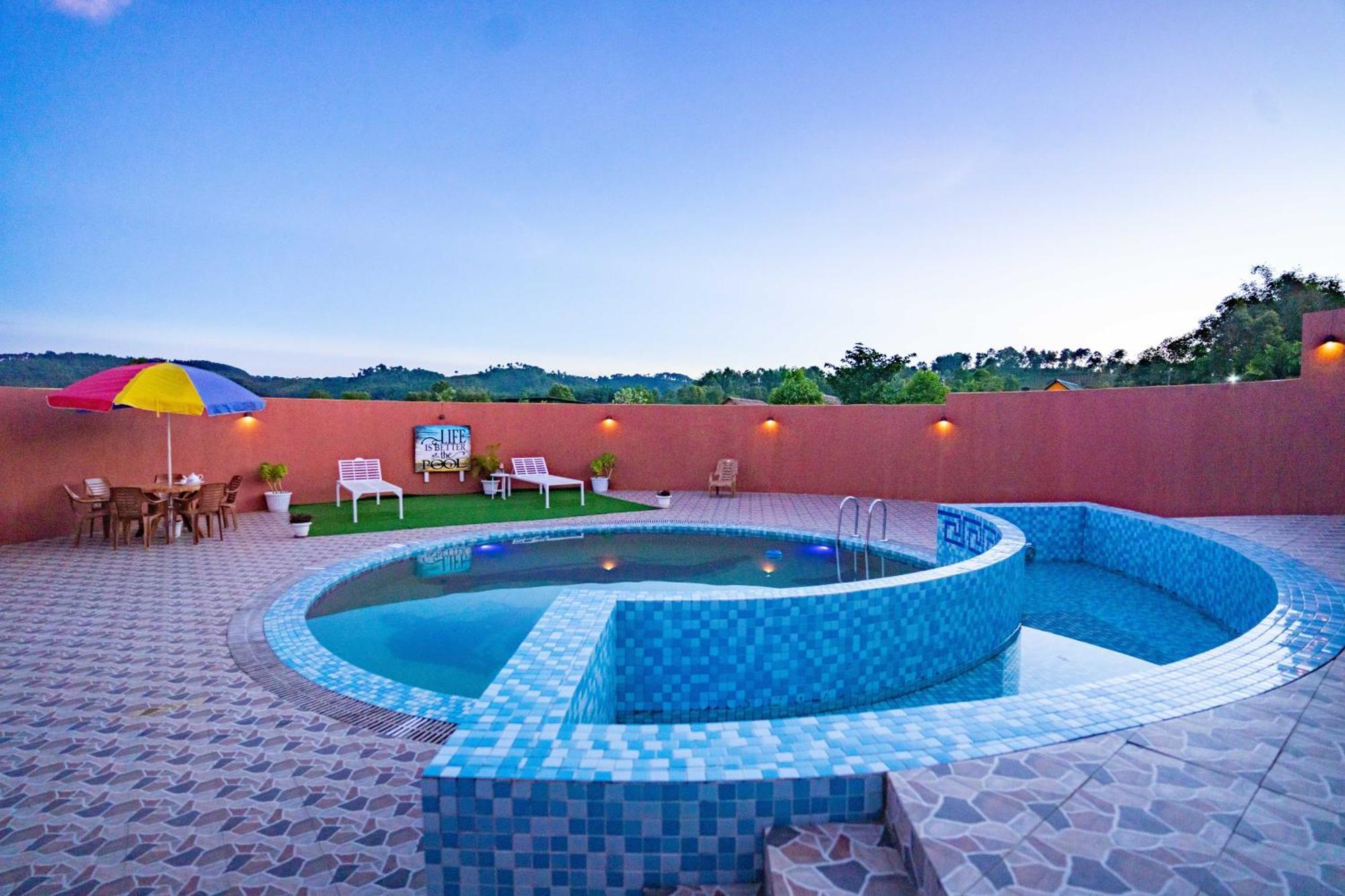 Sunshine Farms And Resort *