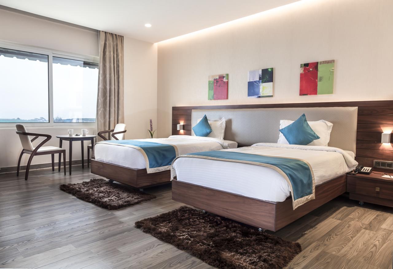 M Crown Hotel 4*
