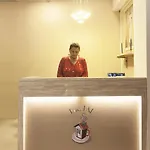 Newest Deluxe Bnb, Ranee Bnb