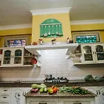 Rock Cliff Home Stay