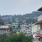 Tariang\'S Enclave Homestay
