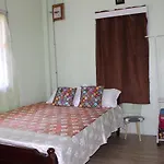 Harry\'S Bed And Breakfast1