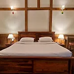 The Heritage Club - Tripura Castle Hotel And Spa