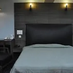 Hotel Monsoon , Shillong