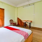 Oyo Flagship Hotel Pine Ridge