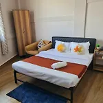 B Fine Guest House