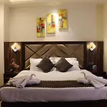 Hotel Cloud Social- Pure Veg