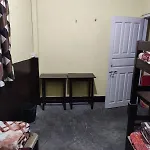 Arje\'S Boys Hostel And Dormitory