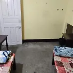 Arje\'S Boys Hostel And Dormitory