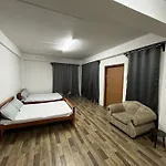 Mulberry Inn Bnb