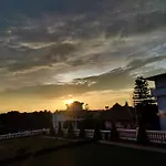 Resort Windermere Inn Shillong