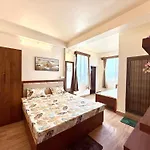 Yepplo Holiday Home - Complimentary Breakfast - 24 Hrs Caretaker & Power Backup