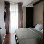 A La Maison