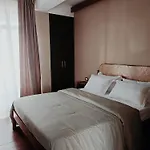 A La Maison