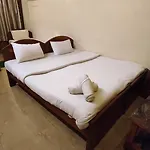 Baba Tourist Lodge