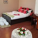 Woodland Hill Stay