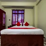 Oyo 11935 White Cloud Guest House