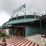 Oyo 6069 Lake View Inn
