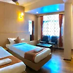 Orange Homestay