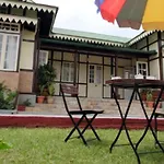 Cafe Shillong Bed & Breakfast
