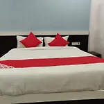 Oyo 45654 Saw Aiom Residency