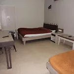 Hotel Monsoon