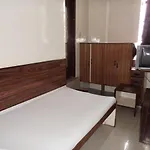 Hotel Embassy