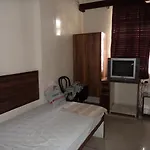 Hotel Embassy