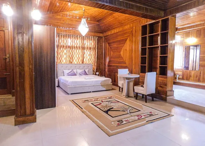 Pine Villa