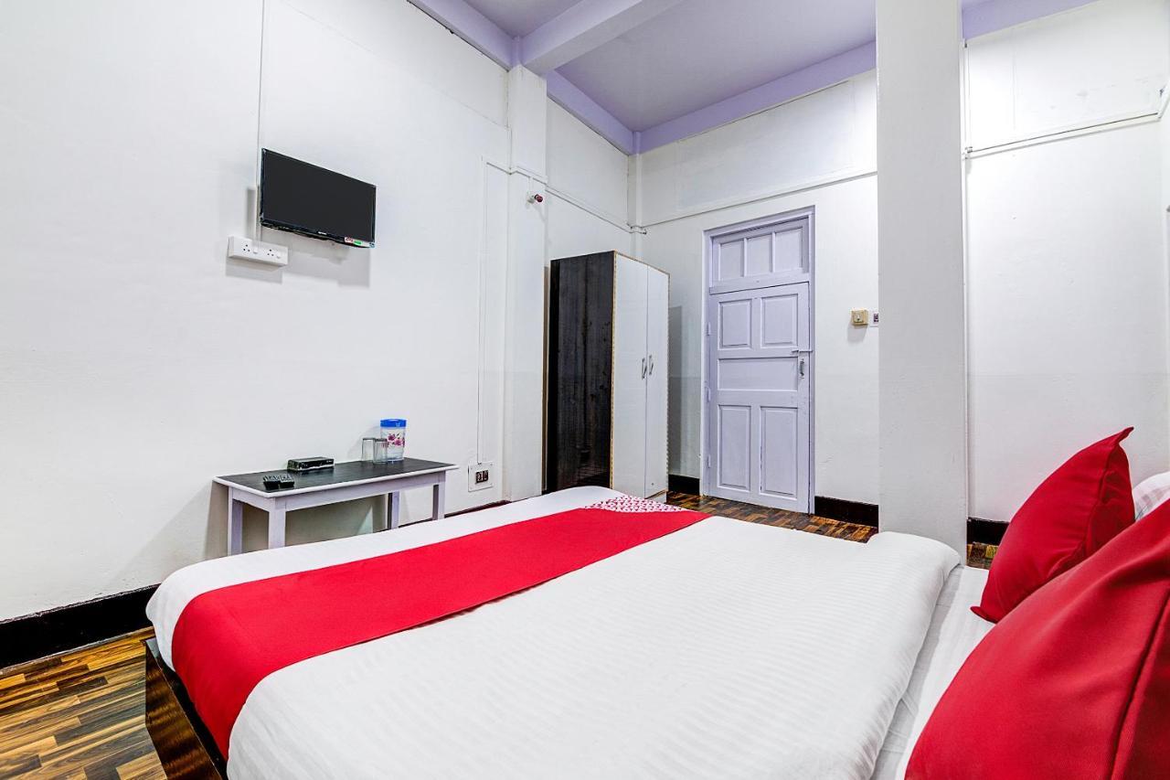 Oyo 14090 Fine Hotel