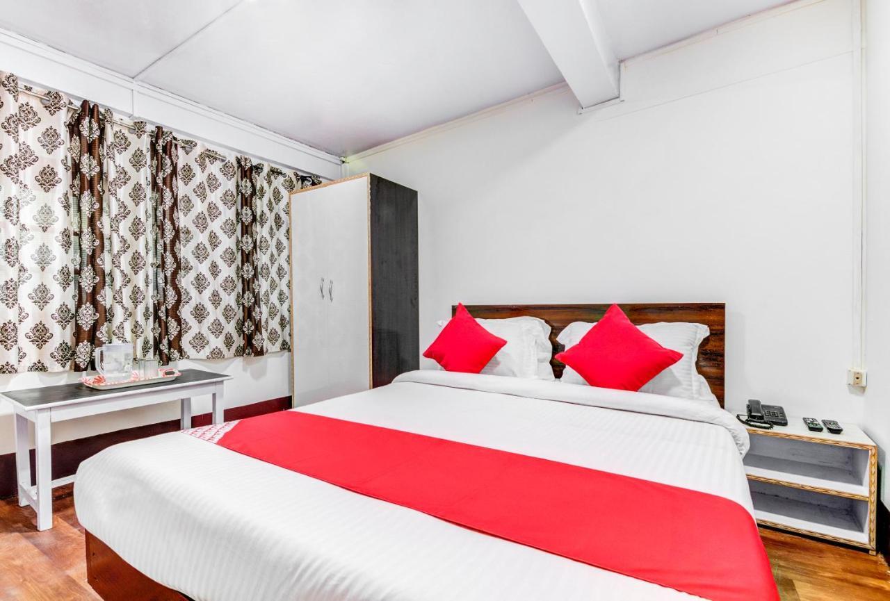 Oyo 14090 Fine Hotel 3*