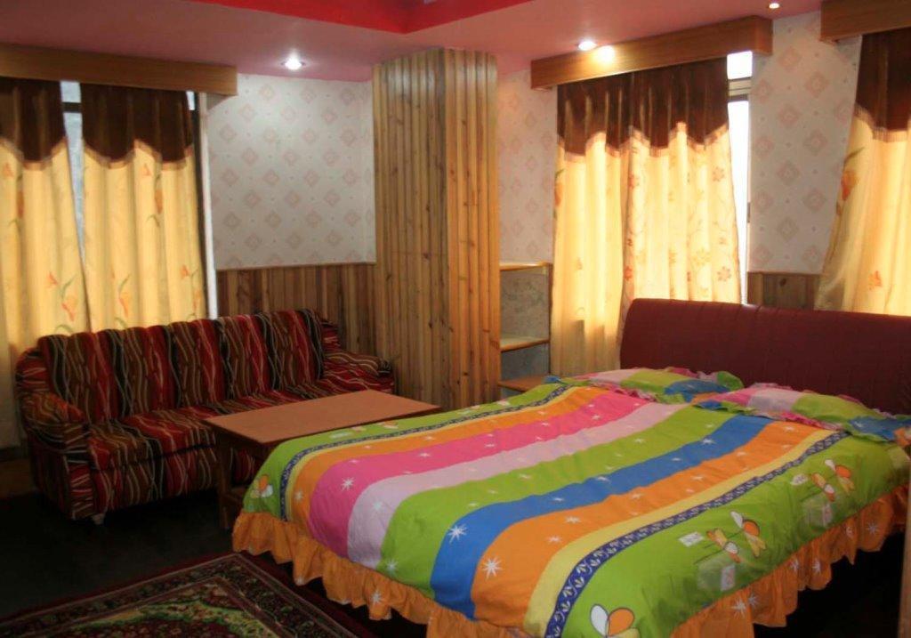 Knight Hotel