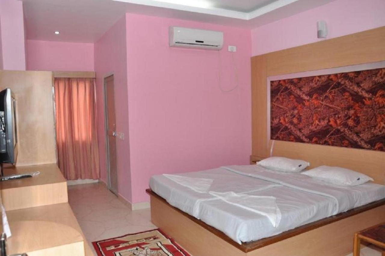 Barbareek Hotel