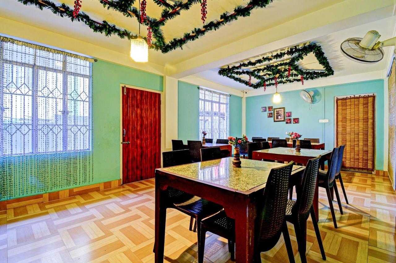 Oyo 78477 Meera Holiday Villa Hotel