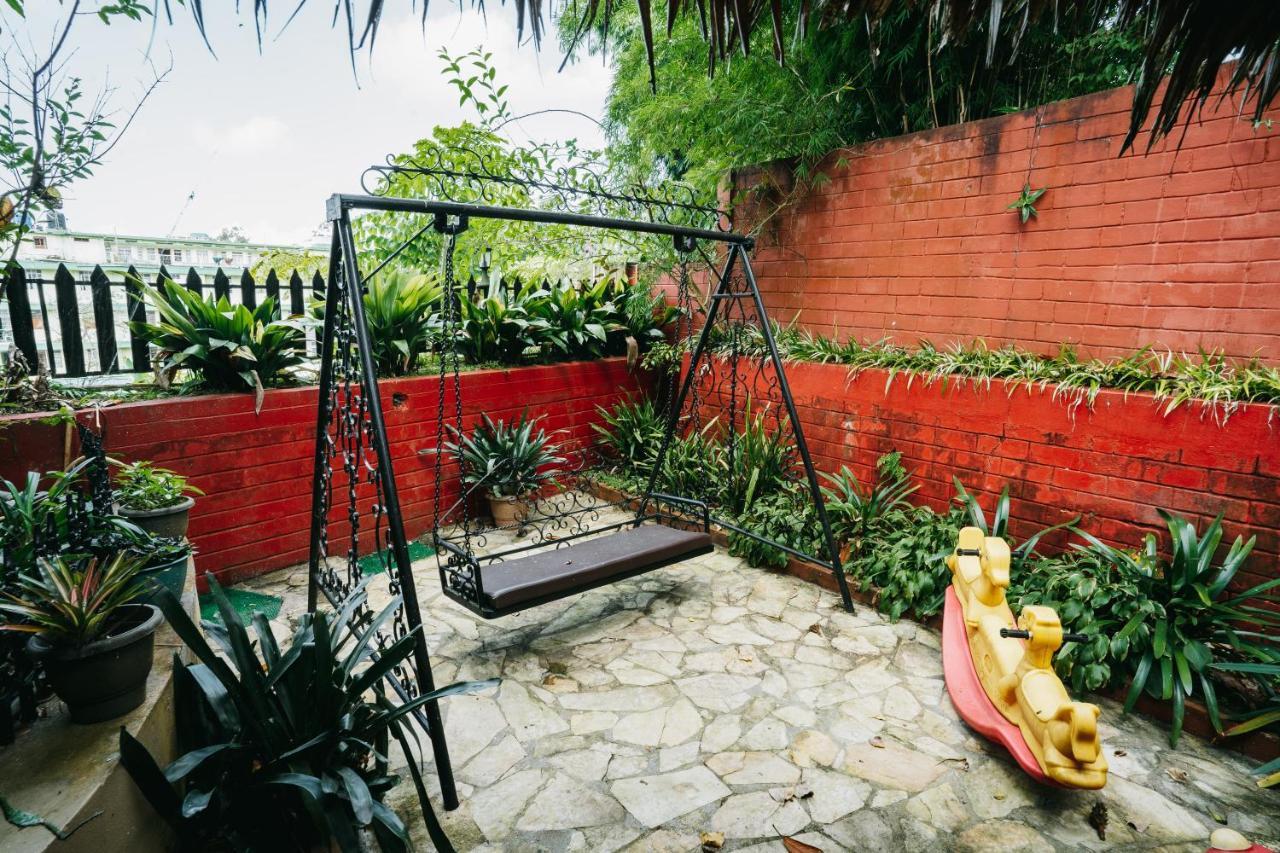 Rock Cliff Bed & Breakfast Shillong