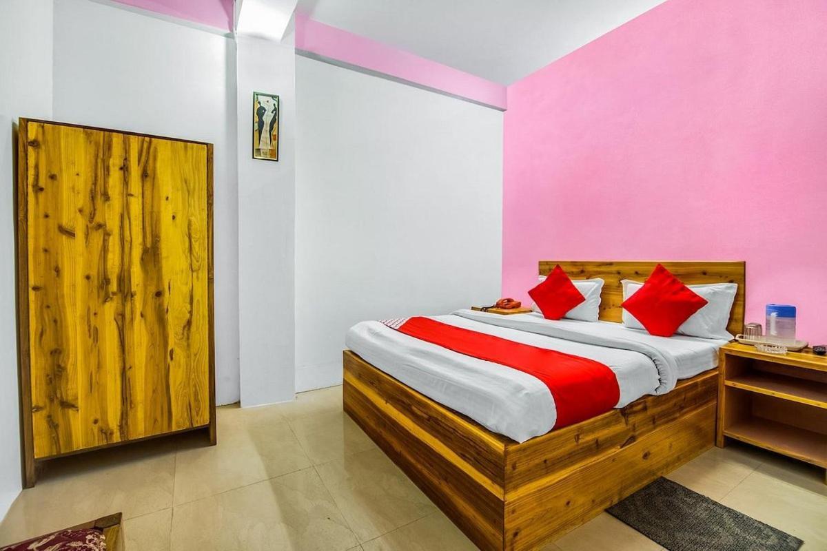 Shillong Guest House Hotel 3*