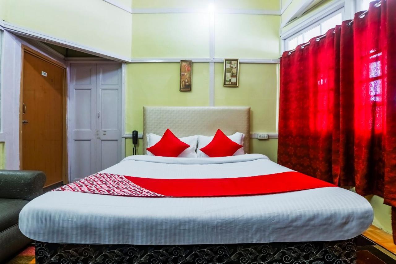 Oyo 17225 Hideaway Heritage Hotel