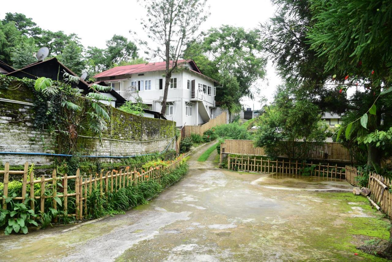 Mid Pine Homestay *