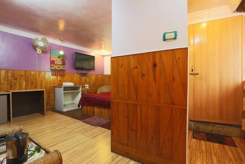 Assembly Hotel *