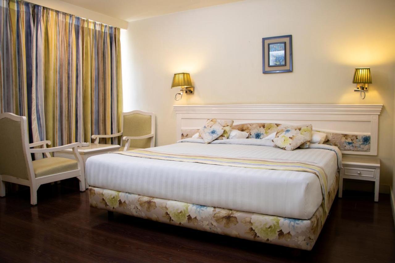 Hotel Alpine Continental Shillong