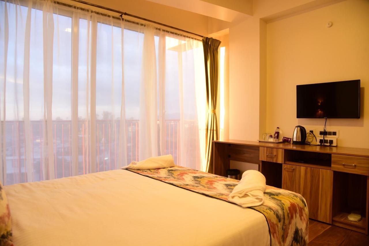 Hotel Janeira 4*