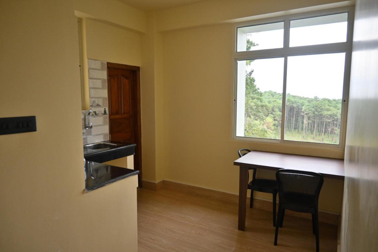 Treetops Residency Hotel