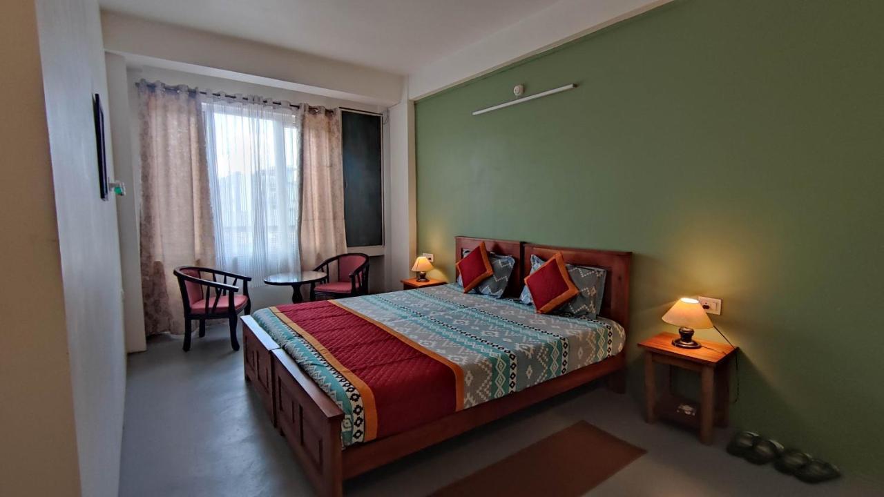 Urban Tavern Bed & Breakfast Shillong
