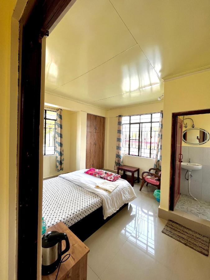 Heemstede * Shillong