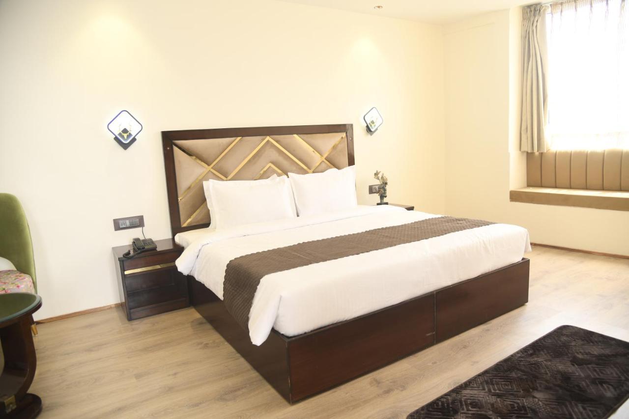 Cloud Social Hotel