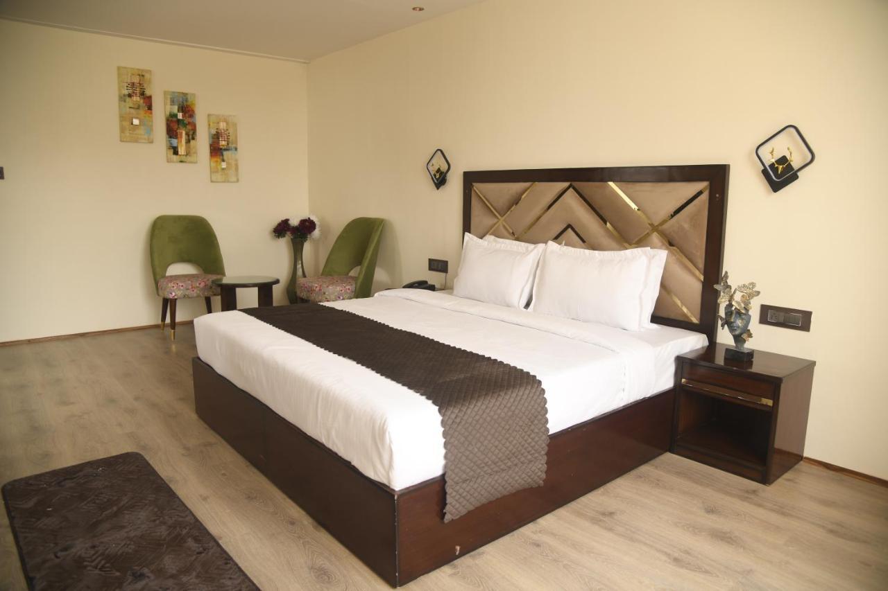 Hotel Cloud Social Shillong