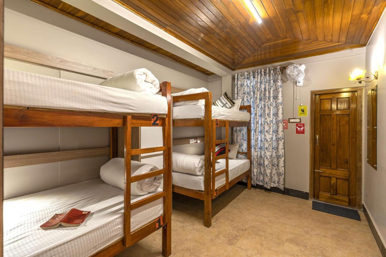 Hostel Zostel *