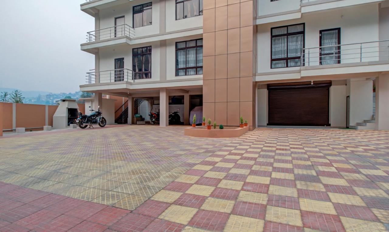 Hotel Treebo Staying Center 3*